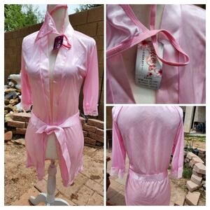 Pink Robe Med nwt
